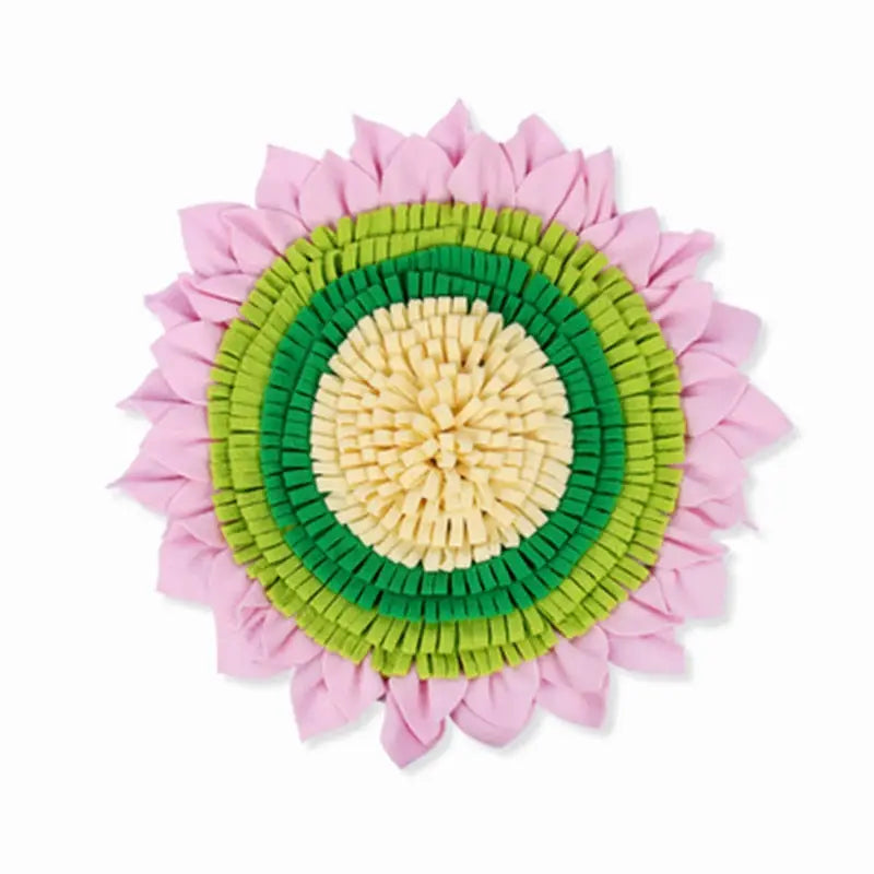 Fleur rose et verte sur le tapis d’éveil olfactif pour chiens - Food Research (tapis alimentaire)